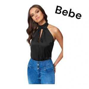 Bebe Burgundy Mock Neck Keyhole Halter‎ Top Small